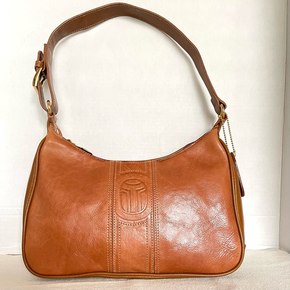 Leather Shoulder Bag in Cognac Brown